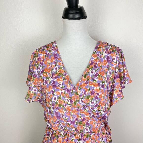 All in Favor | Colorful Floral Flutter Sleeve Faux Wrap Blouson Mini Dress - Picture 4 of 11